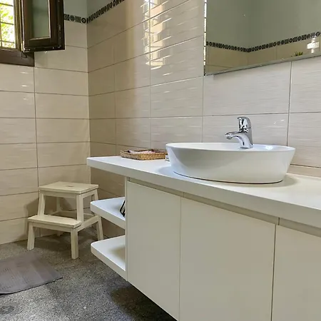 Afroditi * Ano Volos